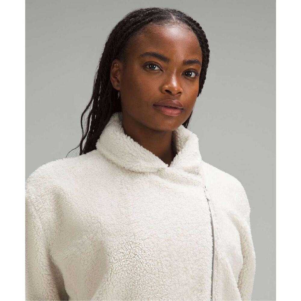 Lululemon Textured Fleece Collared Jacket size 2 Bone - Picture 3 of 16